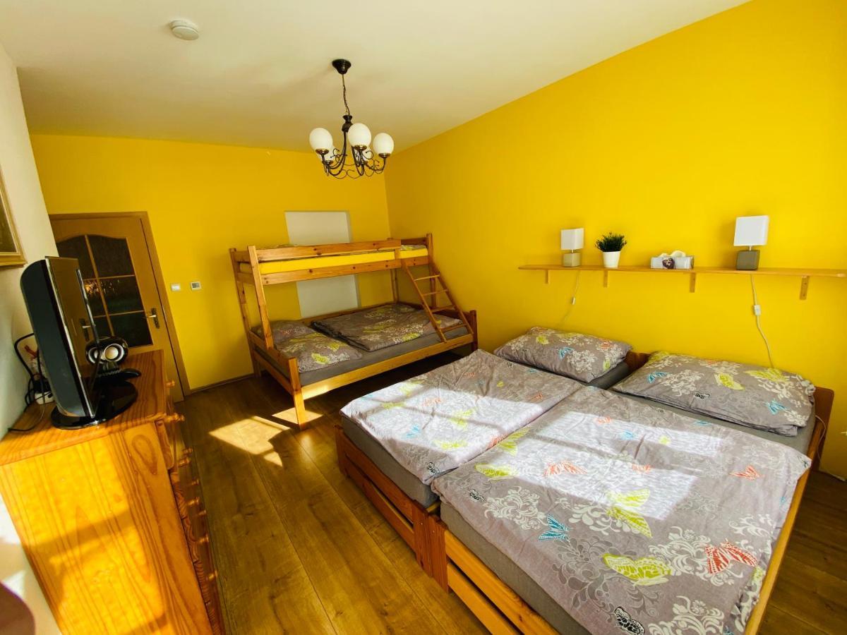Apartman Pod Bozim Darem Jachymov Bagian luar foto
