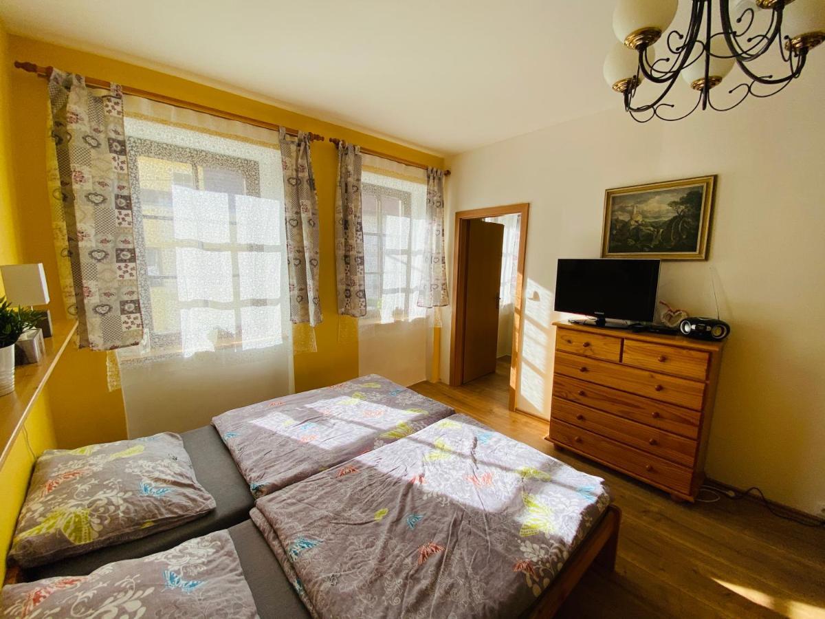Apartman Pod Bozim Darem Jachymov Bagian luar foto
